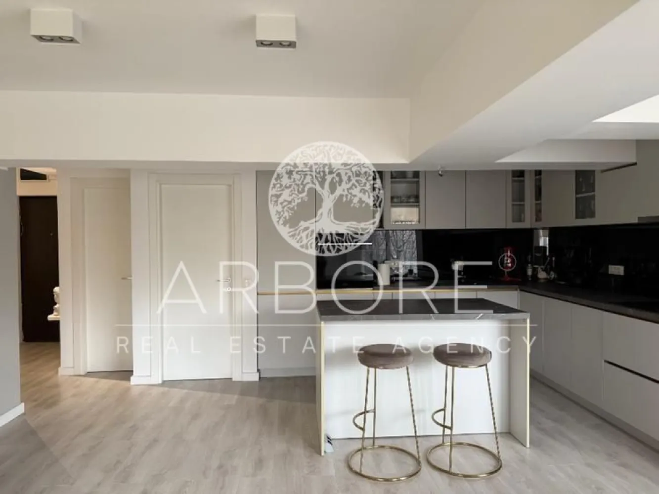 Apartament modern de inchiriat Unirii