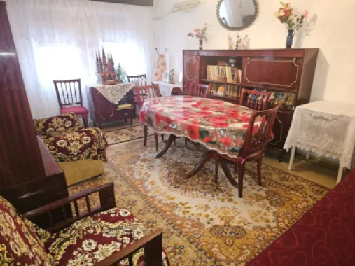 Vanzare - apartament cu 2 camere, Micro 20, J-uri