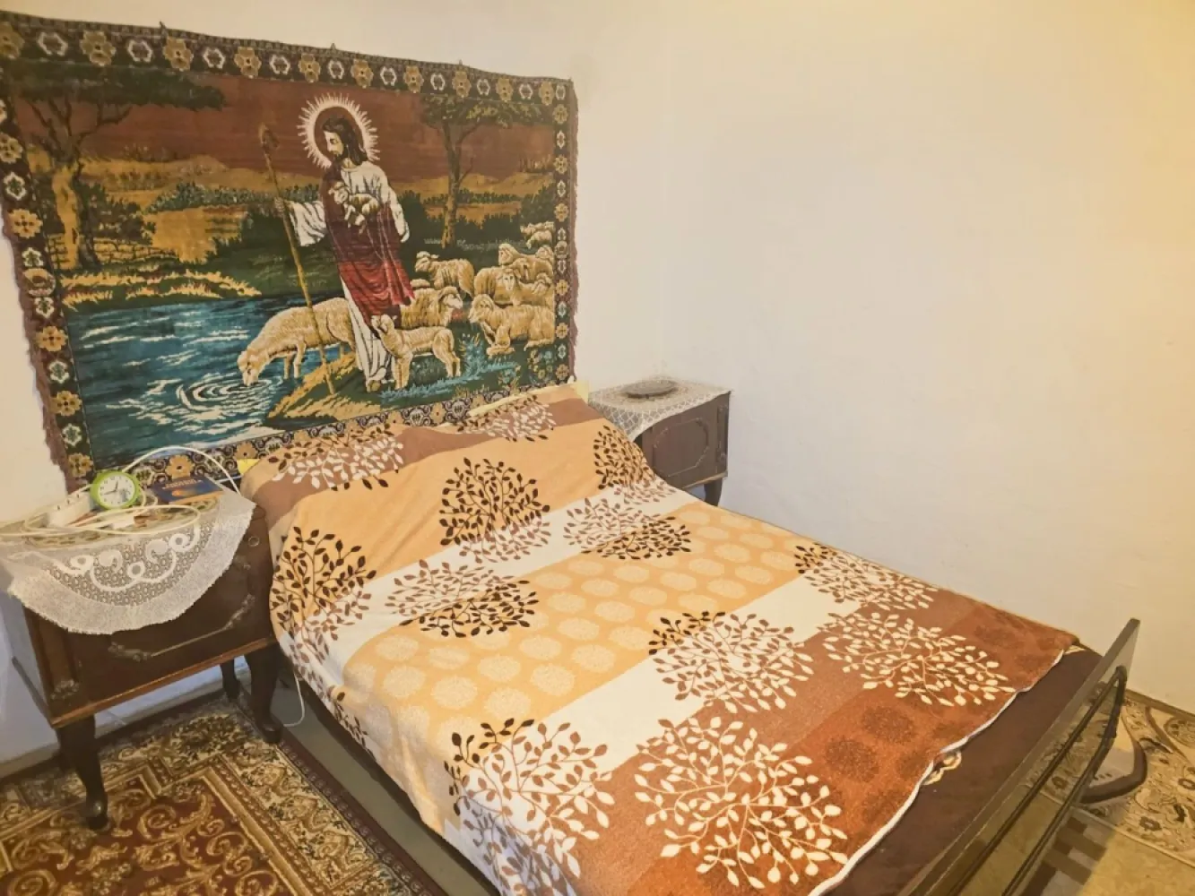 Vanzare - apartament cu 2 camere, Micro 20, J-uri