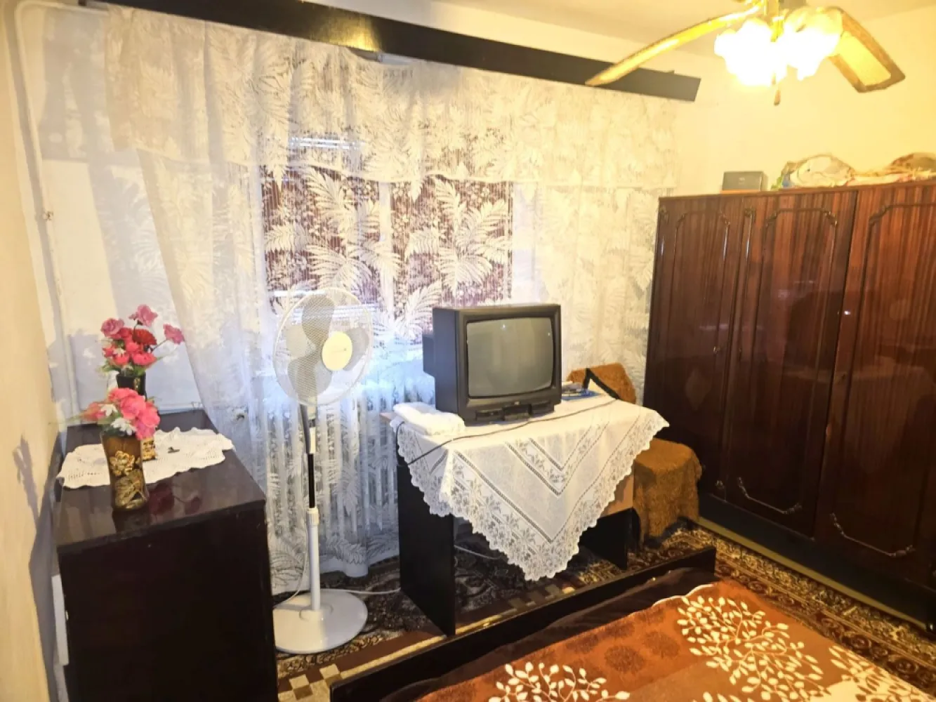 Vanzare - apartament cu 2 camere, Micro 20, J-uri