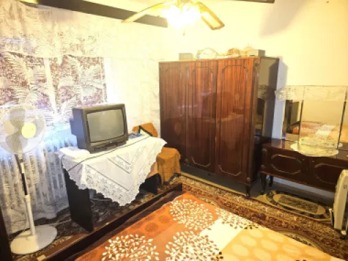 Vanzare - apartament cu 2 camere, Micro 20, J-uri