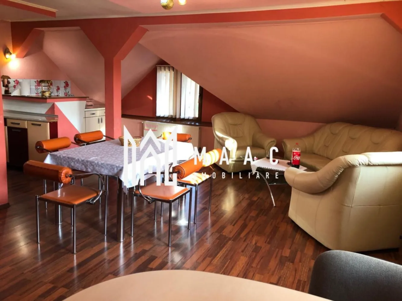 Casa Individuala I 6 Camere I Acces Auto I Curte I Lazaret - MAAC Imobiliare vă propune spre vânzare o casă individuală în Sibiu, situată în zona foarte apreciată Lazaret. Proprietatea este construită în 2008 și oferă o suprafață generoasă, cu 100 mp construiți pe nivel și un total de aproximativ 240 mp utili, fiind potrivită pentru o familie numeroasă, investiție sau locuință cu spații separate pentru mai multe generații. Casa dispune de o curte privată de 300 mp, amenajată cu zonă de grătar — ideală pentru relaxare, timp petrecut în aer liber și activități cu familia. Compartimentare: Demisol-living, dormitor, baie Parter-2 dormitoare, living spațios, baie, bucătărie Mansardă: living cu bucătărie open-space, baie Avantajele proprietății: -casă individuală cu teren propriu -suprafețe generoase și compartimentare ideală pentru două familii -curte mare - 300 mp-cu loc de grătar -zona, Lazaret – cartier liniștit, aproape de centru și infrastructură -potrivită pentru rezidenta, investiție sau închiriere pe etaje Zona Lazaret este una dintre cele mai căutate zone rezidențiale din oraș, oferind acces rapid către puncte de interes, transport public, magazine, centre comerciale și școli, ceea ce face ca această casă să fie o alegere excelentă pentru o viață confortabilă în Sibiu. Pentru mai multe detalii, precizați telefonic că ați văzut anunțul cu ID: CP2840320. }}