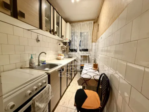Apartament cu 3 camere de vanzare, zona Girocului, Timisoara