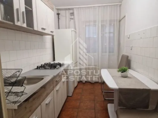 Apartament cu 2 camere de vanzare, zona Girocului, Timisoara