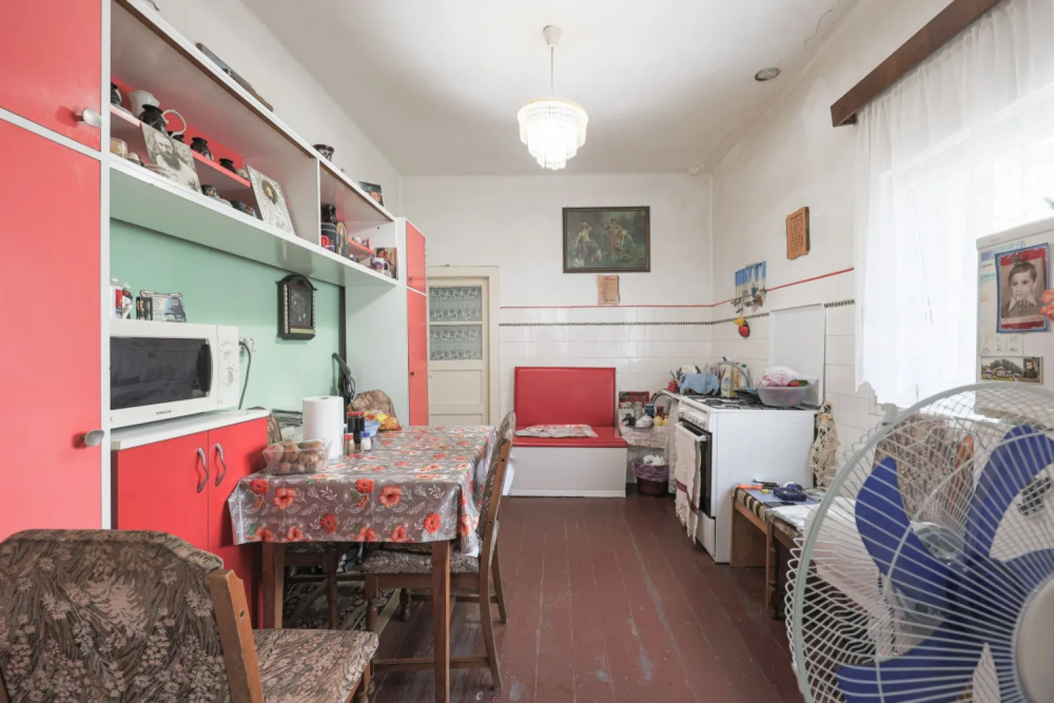 O casă în Grădiște, cu grădină proprie - teren 316 mp