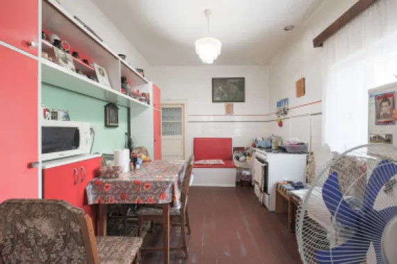 O casă în Grădiște, cu grădină proprie - teren 316 mp