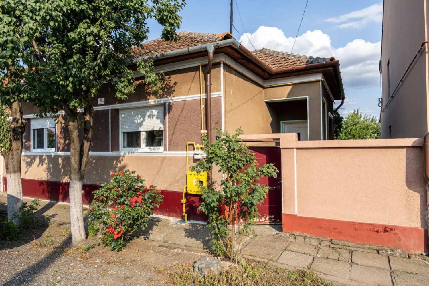 O casă în Grădiște, cu grădină proprie - teren 316 mp