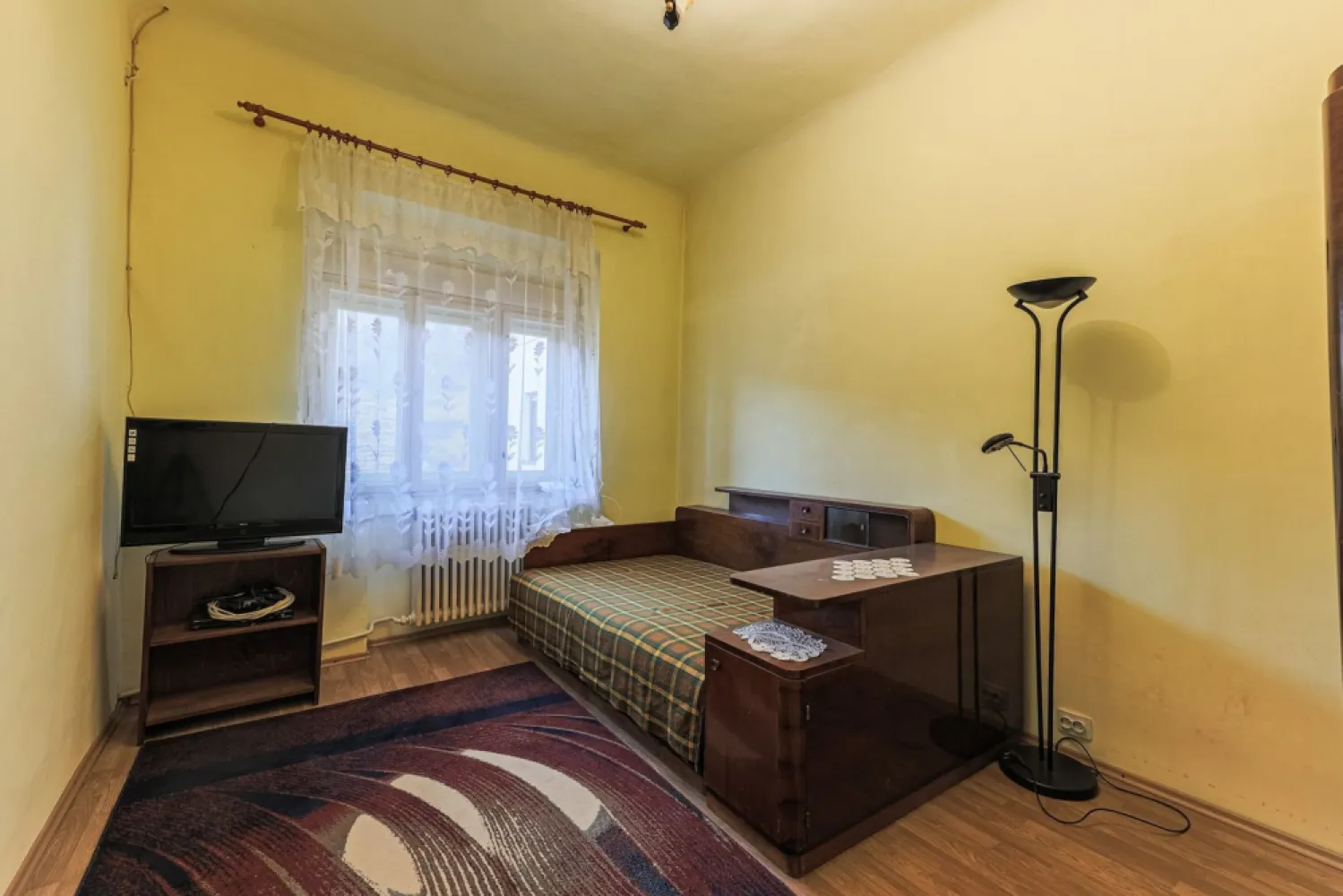 Un etaj întreg. Trei unități. O singură decizie bună.