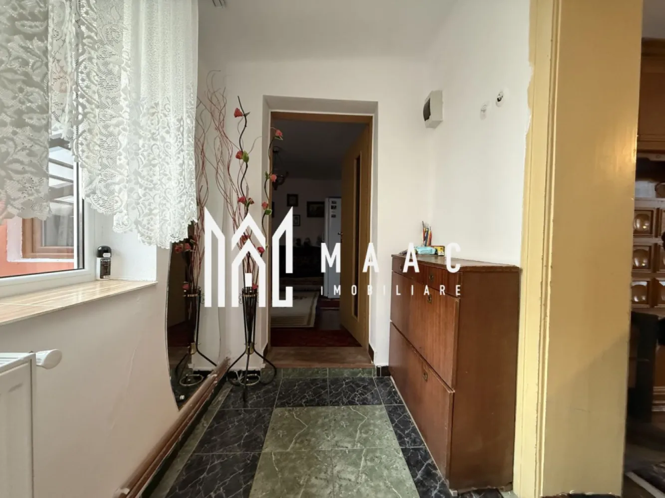 Casa individuala | 3502 MP | Utilitati | Miercurea Sibiului