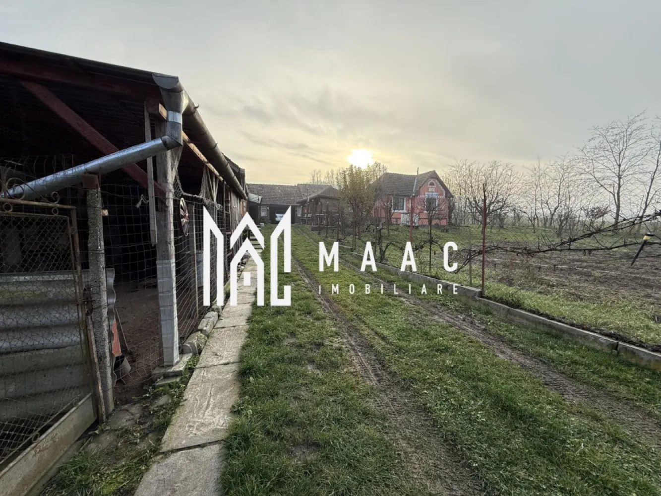 Casa individuala | 3502 MP | Utilitati | Miercurea Sibiului
