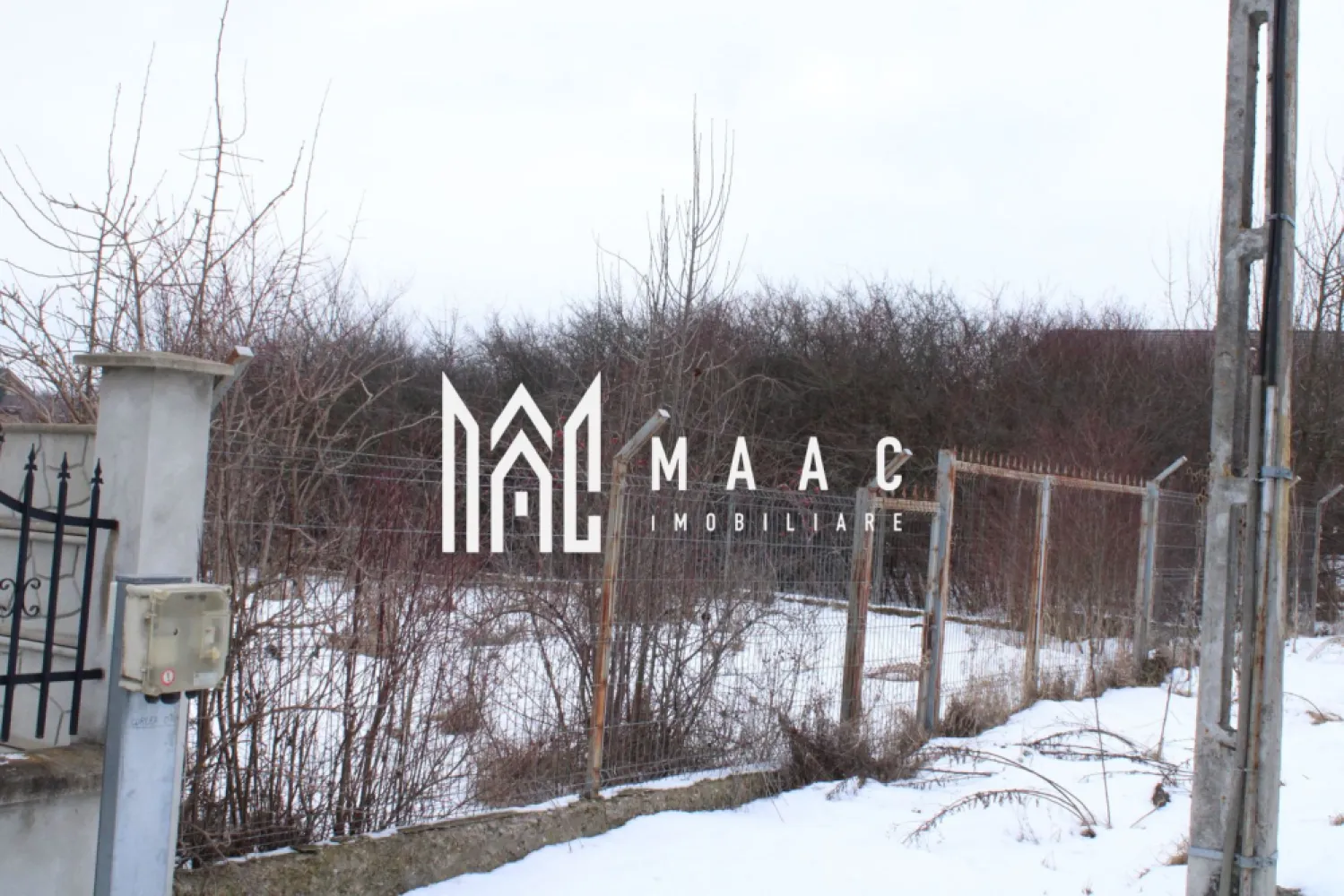 Ofertă Imediată: Teren pentru Construcții în Daia! - Se oferă spre vânzare un teren ideal pentru construcții, situat în localitatea Daia. Această proprietate reprezintă o oportunitate excelentă pentru cei care doresc să își construiască o casă într-o zonă liniștită și în dezvoltare. Detalii despre proprietate: - Terenul este complet împrejmuit, asigurând intimitate și securitate - Fântână forată, cu apă suficientă pentru consumul familial - Suprafață generoasă, potrivită pentru construcția unei locuințe sau a unei investiții imobiliare - Situat într-o zonă rezidențială în dezvoltare, cu acces facil la facilități Beneficii: - Ideal pentru familii sau investitori - Zona în continuă dezvoltare, ceea ce sporește valoarea proprietății pe termen lung Nu pierdeți această oportunitate! Pentru mai multe detalii sau pentru a programa o vizionare, contactați-ne . Așteptăm să vă ajutăm să găsiți terenul ideal pentru visul dumneavoastră! Pentru mai multe detalii precizati telefonic ca ati vazut anuntul cu ID CP2887060 }}