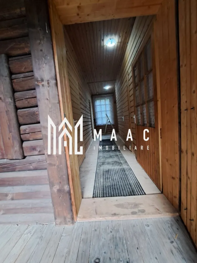 Paradis pe Transalpina in Sugag - MAAC IMOBILIARE vă propune spre vânzare o casă integral din lemn, cu grinzi și lambriuri interioare, construită pe două niveluri: Parter: 100 mp (2 camere, baie, bucătărie, scară interioară) Mansardă: 100 mp (3 camere) Terase exterioare Dotări și facilități: Curent electric (contor Hidroelectrica, tarif redus datorită instalației proprii de transport energie electrică) Apă din fântână proprie Instalație sanitară interioară (cabina duș, boiler electric, decantor eco) Încălzire cu sobe Teren în suprafață de 1466 mp, împrejmuit, cu acces podet și poartă pentru acces auto Localizare: La 1 km de Sugag, pe Transalpina (DN67C) Acces permanent pe tot parcursul anului Aspecte juridice și tehnice: Acte la zi, imobil înregistrat la Primăria Sugag cu număr de casă Certificat energetic Construcție realizată conform prevederilor Green Deal privind materialele utilizate Pentru mai multe detalii precizati telefonic ca ati vazut anuntul cu ID CP2948934 }}