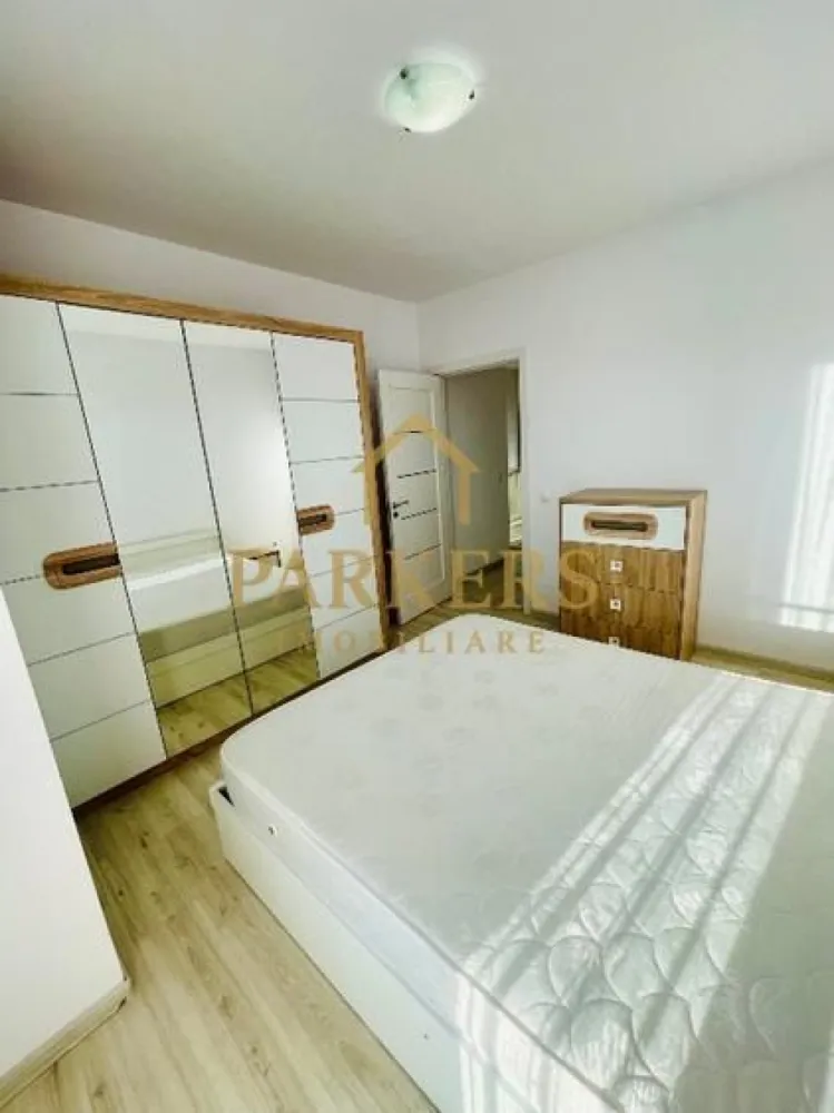 Aartament 3 camere zona Zorilor de închiriat în Cluj - Închiriez apartament finisat complet mobilat și utilat zona Zorilor loc parcare inclus la subteran . Apartamentul are o suprafață de 75 mp +balcon 11 mp e compus din : Living Bucătărie 2Dormitoare Baie 2Holuri Balcon }}