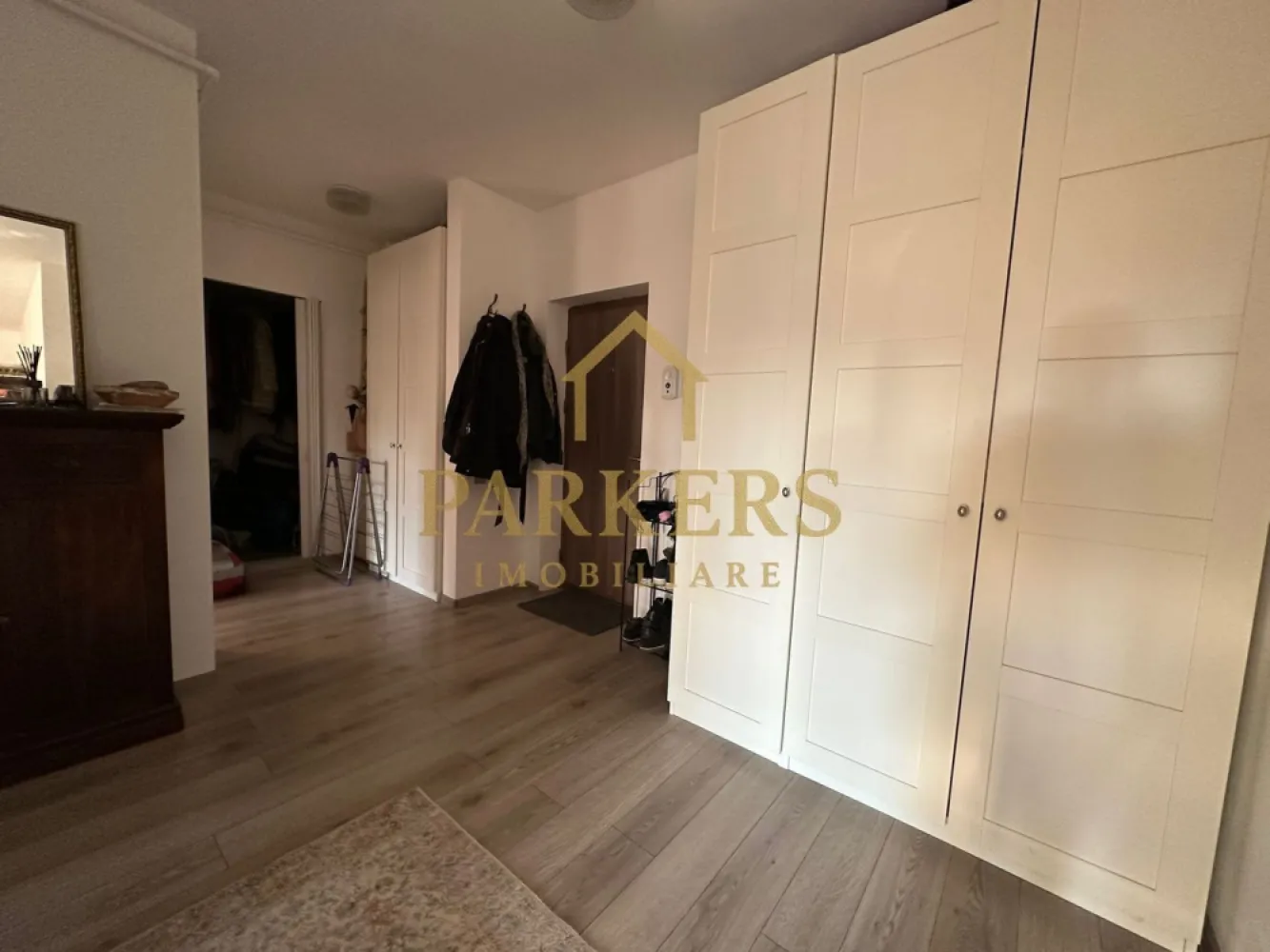 Apartament de vanzare 2 camere cu gradina si balcon in Floresti Cluj