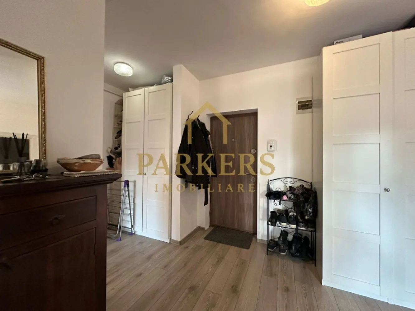 Apartament de vanzare 2 camere cu gradina si balcon in Floresti Cluj