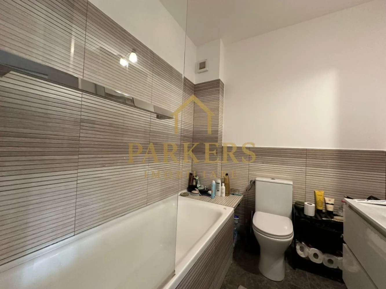 Apartament de vanzare 2 camere cu gradina si balcon in Floresti Cluj