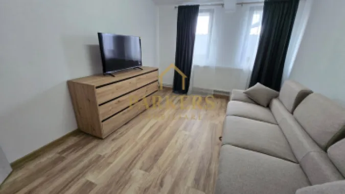 Apartament 3 camere 60 mp la mansarda si parcare in Manastur