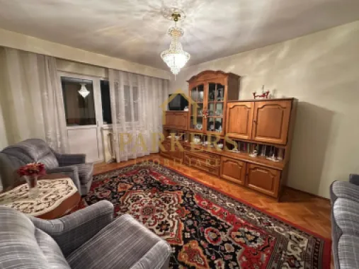 Apartament decomandat 3 camere etaj intermediar zona Manastur Cluj