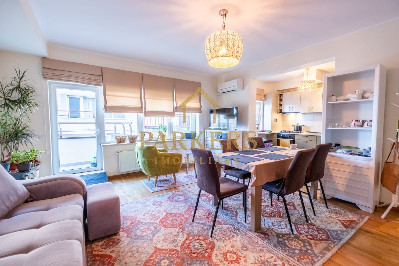 Apartament 2 camere cu terasa de 50mp si Garaj de vanzare zona VIVO