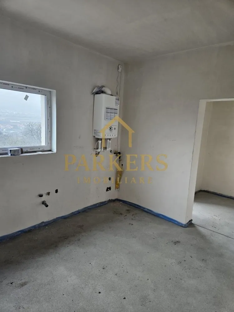 Vând Casa tip Duplex