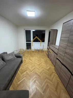 Inchiriez 3 camere decomandate,GRUIA ,langa stadion CFR, cu parcare