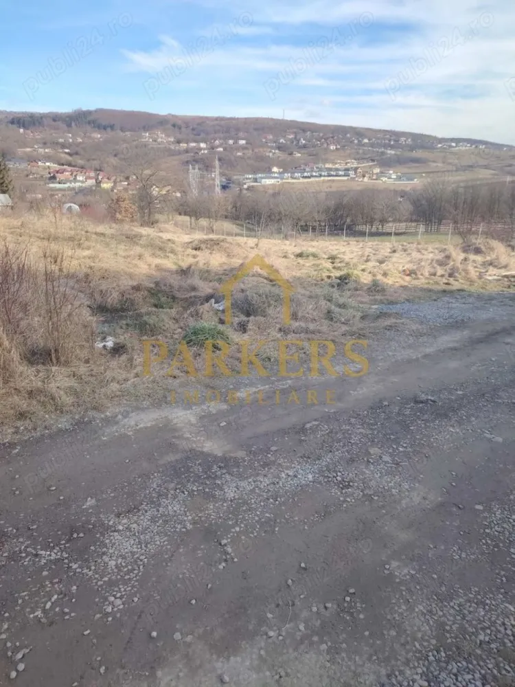 Teren de vînzare Popești - Cluj - Teren intravilan de vânzare 1000m în Popești , Cluj - Napoca . Front la drum 22.4 m cu toate utilitățile necesare. Terenul este situat într-o zonă liniștită , rezidențială , la cîteva minute de transportul în comun , și șapte minute de Lidl Calea Baciului. Terenul este liber de orice sarcini și toate actele necesare vînzării la zi . Preț 125 euro mp. Tel. . }}