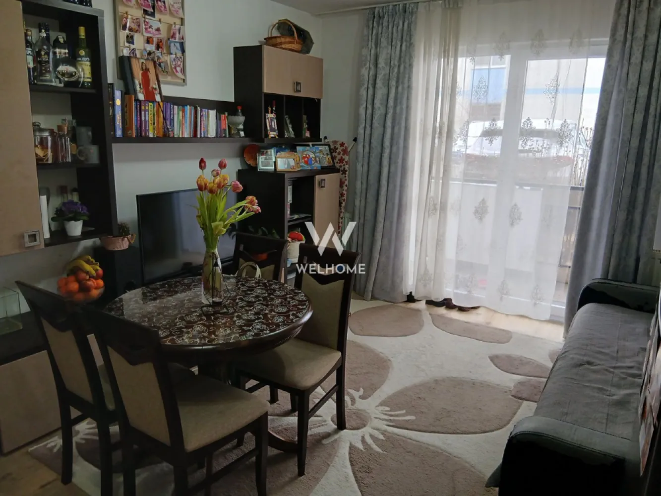 Apartament 3 camere, Magnolia - De vânzare apartament 3 camere, aproximativ 48mp utili. Apartamentul este situat la parter, în zona Magnolia. Locuința este compartimentată eficient oferind un spațiu practic,potrivit atât pentru locuire cât și pentru investiții. Compartimentare: - 2 dormitoare, -1 baie, - living open spate cu bucătărie - hol. Zonă liniștită, cu acces rapid către magazine și transport în comun. Preț : 98.000 euro Detalii și vizionări: 0743030351 }}