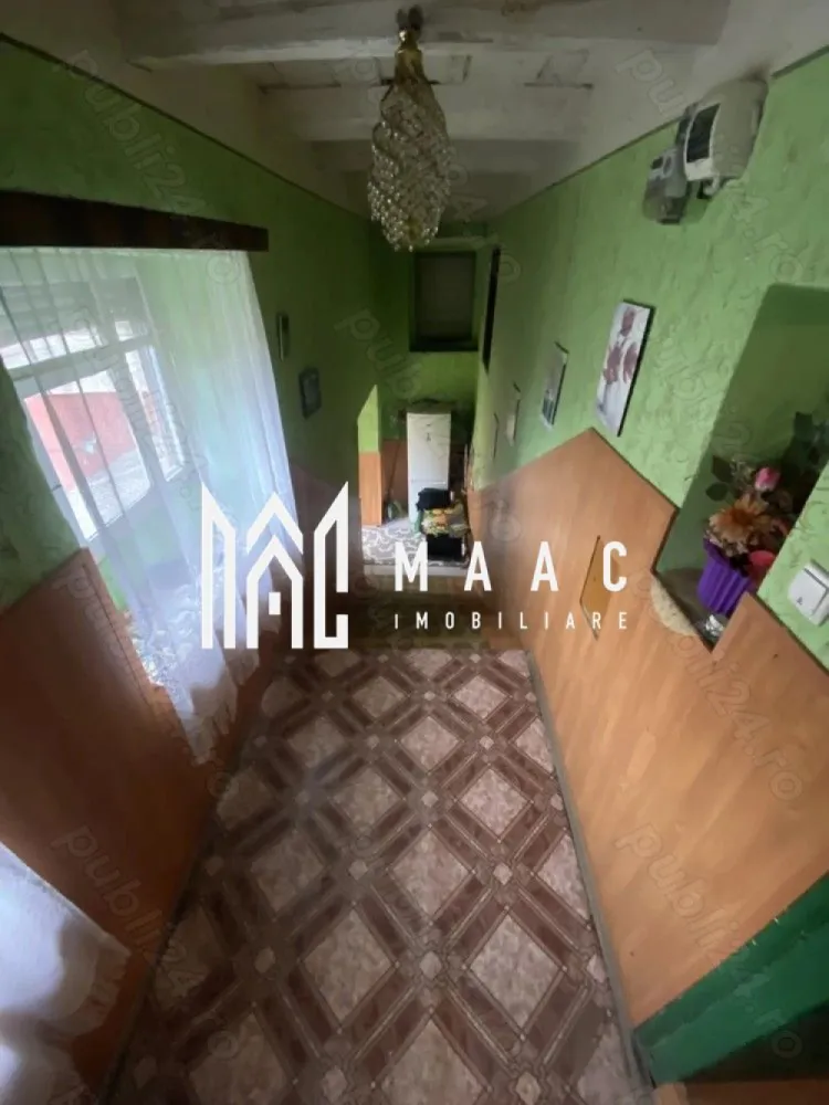 Casa 3 camere | Pivnita | Teren | Buia - Maac Imobiliare vă prezintă o proprietate deosebită, situată în satul Buia, comuna Șeica Mare, județul Sibiu. Această casă primitoare, cu un aer autentic ardelenesc, este alegerea ideală pentru cei care caută liniște, spațiu și potențial pentru diferite proiecte personale sau investiționale. Casa este compusă din: 3 camere luminoase, care pot fi reamenajate după preferințele viitorilor proprietari pivniță spațioasă cu boltă, perfectă pentru depozitare sau păstrarea produselor tradiționale curte și grădină generoasă, ideale pentru familie, activități gospodărești sau amenajări peisagistice cuptor de pâine tradițional, un element autentic cu valoare culturală șură, grajd și pod, spații versatile ce pot fi transformate în zone de depozitare, atelier, loc de recreere sau chiar spații turistice Casa se află într-o zonă centrală, accesibilă și liniștită, potrivită pentru: locuință permanentă casă de vacanță gospodărie tradițională investiție în agroturism Dacă sunteți în căutarea unui loc unde tradiția se împletește cu potențialul, această proprietate este alegerea perfectă. Pentru mai multe detalii si programarea unei vizionari, va invitam sa contactati Maac Imobiliare, specificând ID: CP2839793 }}