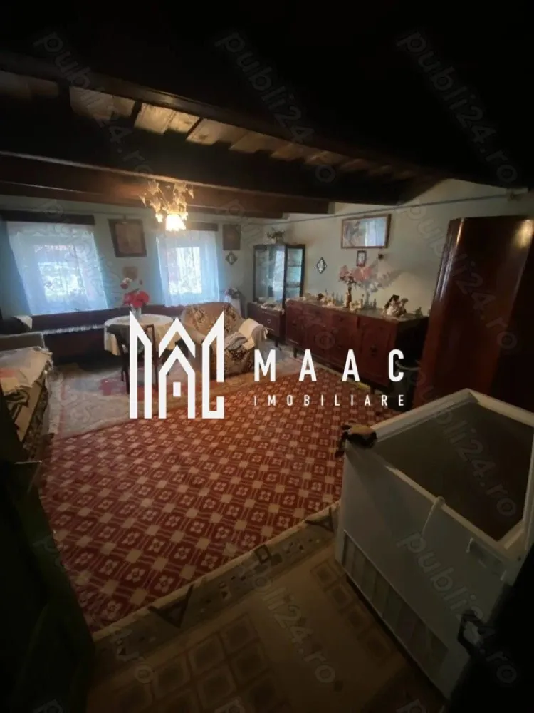 Casa 3 camere | Pivnita | Teren | Buia - Maac Imobiliare vă prezintă o proprietate deosebită, situată în satul Buia, comuna Șeica Mare, județul Sibiu. Această casă primitoare, cu un aer autentic ardelenesc, este alegerea ideală pentru cei care caută liniște, spațiu și potențial pentru diferite proiecte personale sau investiționale. Casa este compusă din: 3 camere luminoase, care pot fi reamenajate după preferințele viitorilor proprietari pivniță spațioasă cu boltă, perfectă pentru depozitare sau păstrarea produselor tradiționale curte și grădină generoasă, ideale pentru familie, activități gospodărești sau amenajări peisagistice cuptor de pâine tradițional, un element autentic cu valoare culturală șură, grajd și pod, spații versatile ce pot fi transformate în zone de depozitare, atelier, loc de recreere sau chiar spații turistice Casa se află într-o zonă centrală, accesibilă și liniștită, potrivită pentru: locuință permanentă casă de vacanță gospodărie tradițională investiție în agroturism Dacă sunteți în căutarea unui loc unde tradiția se împletește cu potențialul, această proprietate este alegerea perfectă. Pentru mai multe detalii si programarea unei vizionari, va invitam sa contactati Maac Imobiliare, specificând ID: CP2839793 }}
