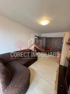🌿 Apartament modern cu 3 camere și balcon – Subcetate, 300€/lună