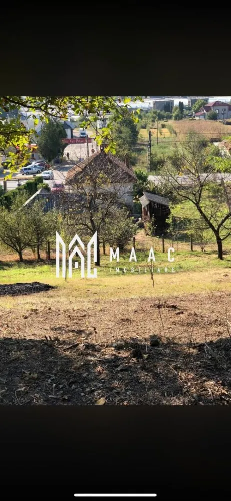 Casa de vanzare | teren intravilan| Troianu| 2166mp - MAAC Imobiliare vă propune spre vânzare un teren generos, casa construita si anexe , situat pe strada principală Strada Posada, în Râmnicu Vâlcea, ideal pentru investiții imobiliare sau dezvoltări rezidențiale și comerciale. Proprietatea este situata la strada principala, are o suprafață de 2.166 mp intravilan, cu deschidere de 26 ml la asfalt, oferind acces facil și vizibilitate excelentă. Terenul este situat strategic, vizavi de Vel Pitar și la doar 2 minute de mers pe jos de puncte comerciale și de agrement precum Dedeman, Annabella, Piscina Posada, Mobexpert, Altex, Penny. 🔹 Caracteristici: ✔ Suprafață: 2.166 mp intravilan ✔ Deschidere: 26 ml la asfalt ✔ Regim de construcție: P+4 🔹 Utilități disponibile: ✔ Gaze ✔ Apă ✔ Curent electric ✔ Canalizare Datorită poziționării centrale și a utilităților deja existente pe proprietate, acest teren reprezintă o oportunitate excelentă pentru dezvoltatori sau investitori care doresc să construiască clădiri rezidențiale, spații comerciale sau mixte. Pentru mai multe informații și programarea unei vizionări, echipa MAAC Imobiliare vă stă la dispoziție. CP2947235 }}