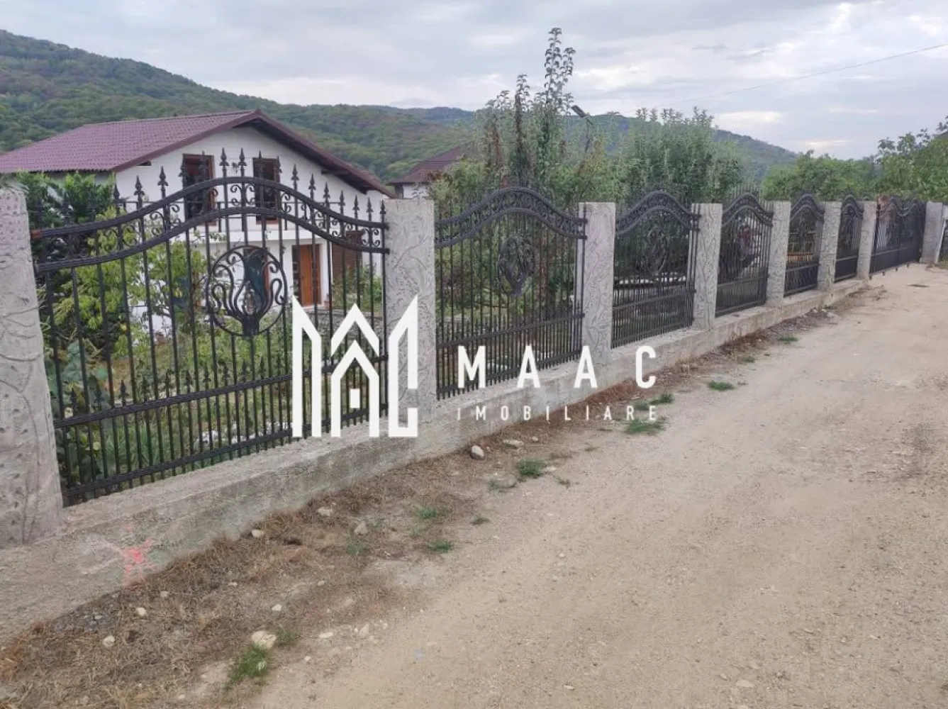 Casa de vanzare Budesti | Golesti| 380mp