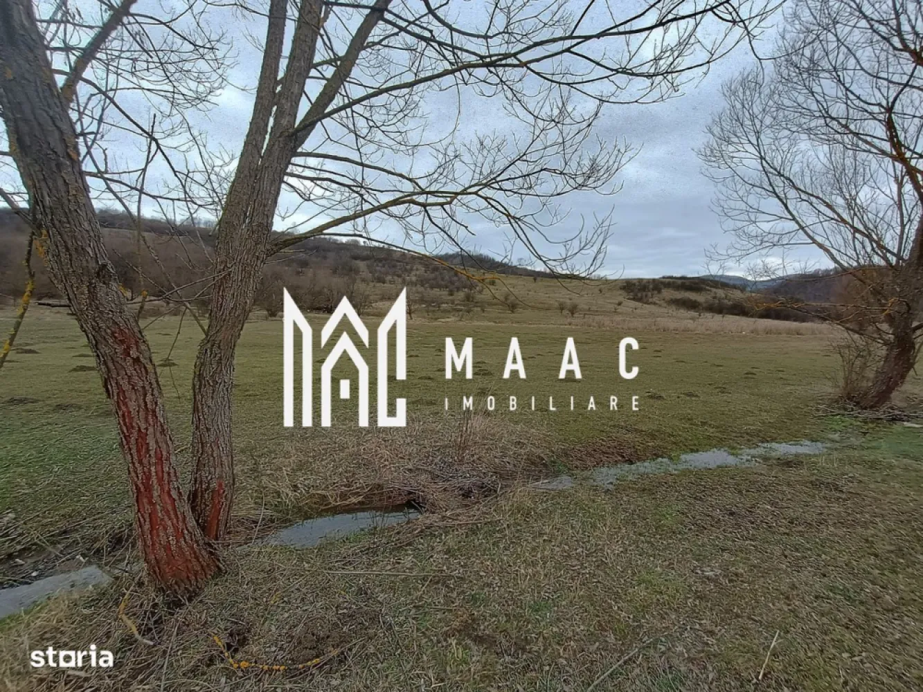 Teren intravilan Ocnele Mari | 2500mp | - MAAC Imobiliare, vă propune spre vanzare un teren intravilan plat, cu potențial excelent de dezvoltare, situat într-o zonă liniștită, cu peisaj deschis către dealuri și acces facil către oraș, la doar 12 km de Râmnicu Vâlcea, pe drumul Ocnele Mari – Ocnița (DN67). Localizare avantajoasă: 12 km de Râmnicu Vâlcea 4 km până la ștrand Ocnița Acces direct din DN67 Zonă aerisită, liniștită, ideală pentru rezidențial Caracteristici teren: Suprafață: 2.500 mp Teren complet plat – ideal pentru construcție, Deschidere 25 ml Lungime 100 ml Posibilitate realizare drum nou pe lateral (100 m) – perfect pentru parcelare sau dezvoltare integrată Propunere dezvoltare urbanistică: Terenul este potrivit pentru introducere în PUG în vederea dezvoltării unui cartier rezidențial mixt, cu: Lărgire și modernizare drumuri Introducere utilități Regim de înălțime P+2 Locuințe individuale, duplexuri sau mici imobile colective Datorită suprafeței generoase, deschiderii bune și faptului că este teren plat, proprietatea permite o parcelare eficientă și optimizarea costurilor de construcție. 🌄 Beneficii cheie: Priveliște frumoasă către dealuri Zonă retrasă, dar cu acces rapid la oraș Teren plat – avantaj major pentru dezvoltatori Potențial investițional ridicat Pentru detalii suplimentare și vizionări, echipa MAAC Imobiliare vă stă la dispoziție. O oportunitate excelentă pentru dezvoltare rezidențială într-o zonă în plină creștere! CP2947017 }}