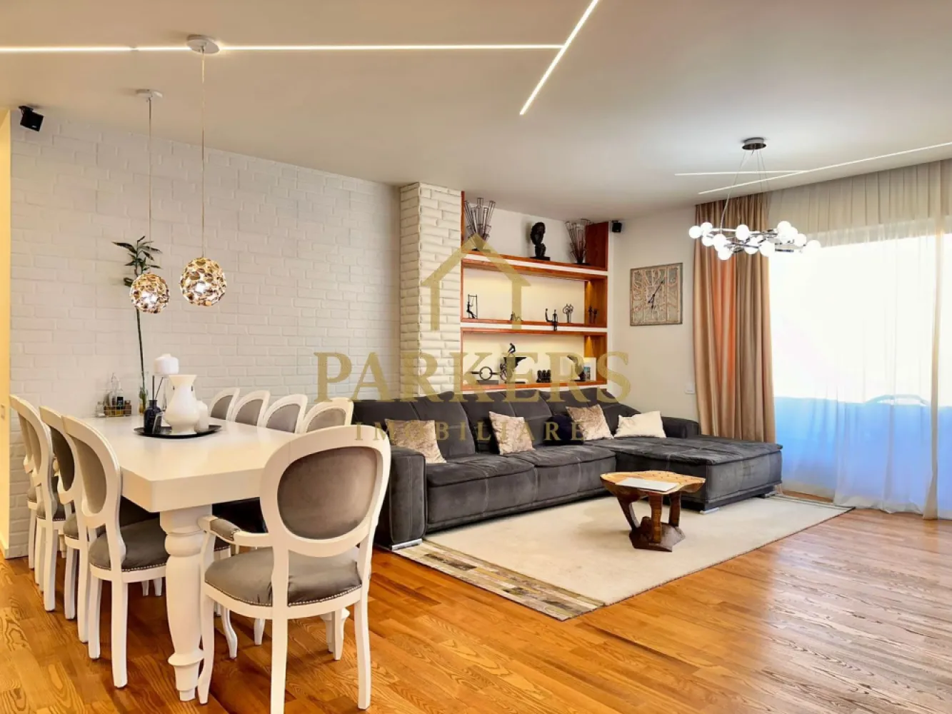 Penthouse exclusivist 180mp, terase 250mp, zona Buna Ziua