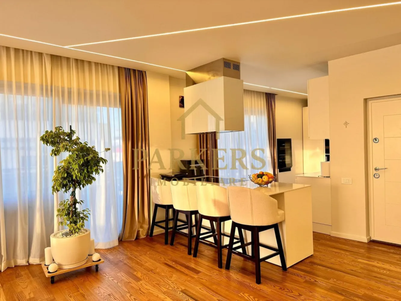 Penthouse exclusivist 180mp, terase 250mp, zona Buna Ziua