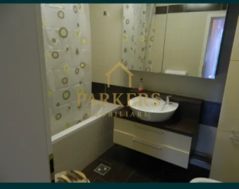 Duplex 329mp utili, teren 435mp, 10 camere, zona centrală