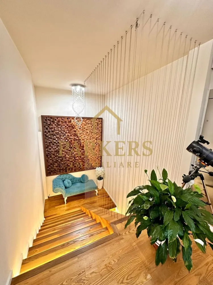 Penthouse exclusivist 180mp, terase 250mp, zona Buna Ziua