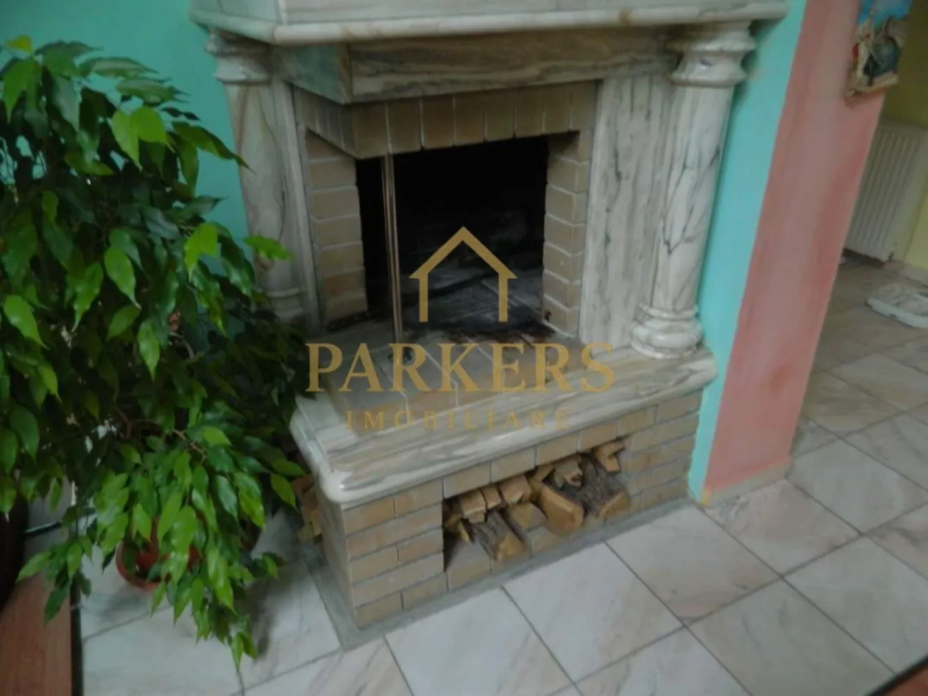 Duplex 329mp utili, teren 435mp, 10 camere, zona centrală