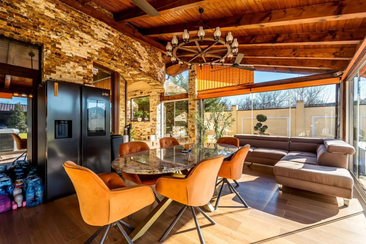 Casă smart, independentă energetic | teren 720 mp | 5 camere