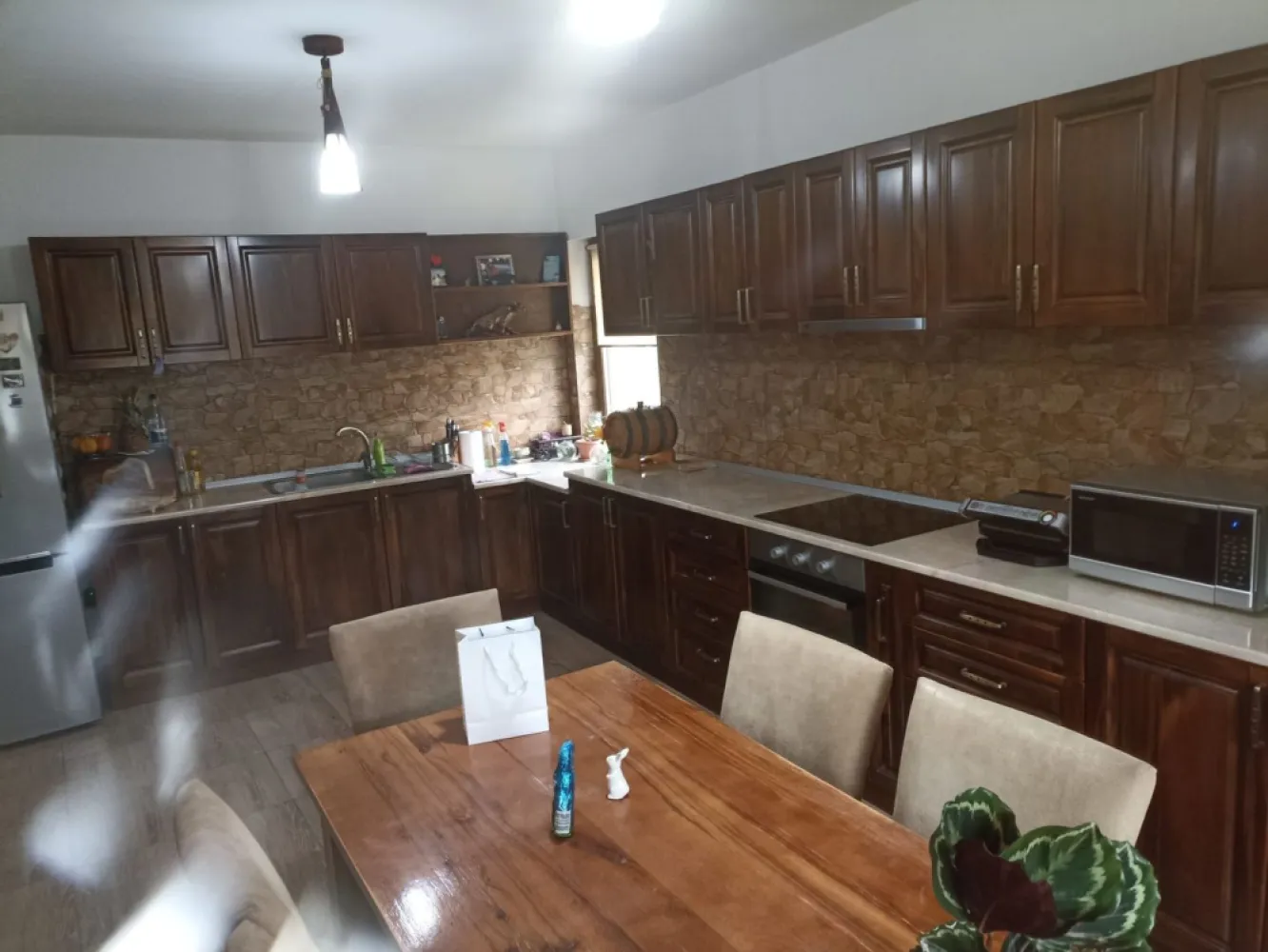 BRASADAS vinde casa NOUA 4 cam 6.5 ari.
