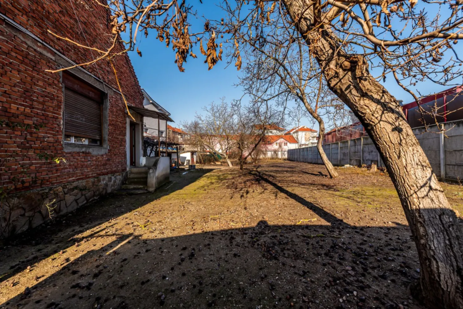 Teren intravilan de vânzare – Str. Pionierilor, Zona Alfa