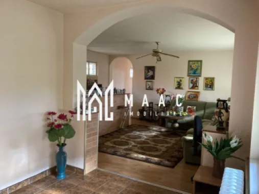 Logo MAAC IMOBILIARE logo