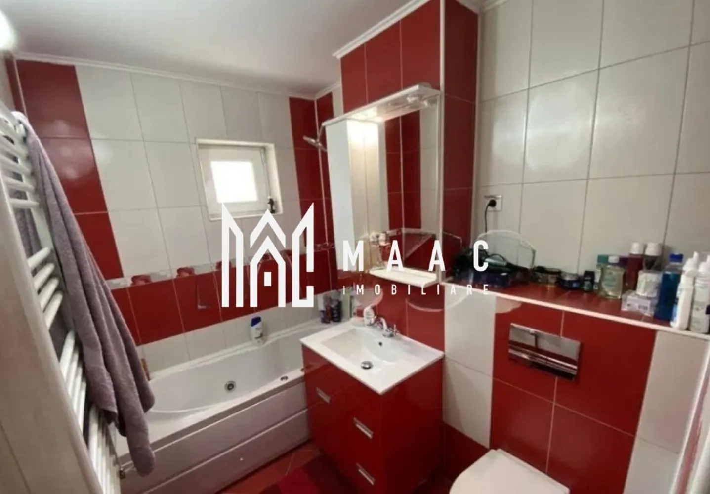 Apartament 4 camere | Etaj 2 | Balcon | Pivnita | Lazaret