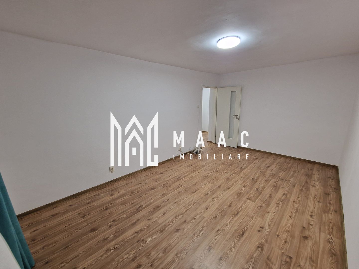 Apartament 3 camere | Parter înalt | Pivnita | Terezian
