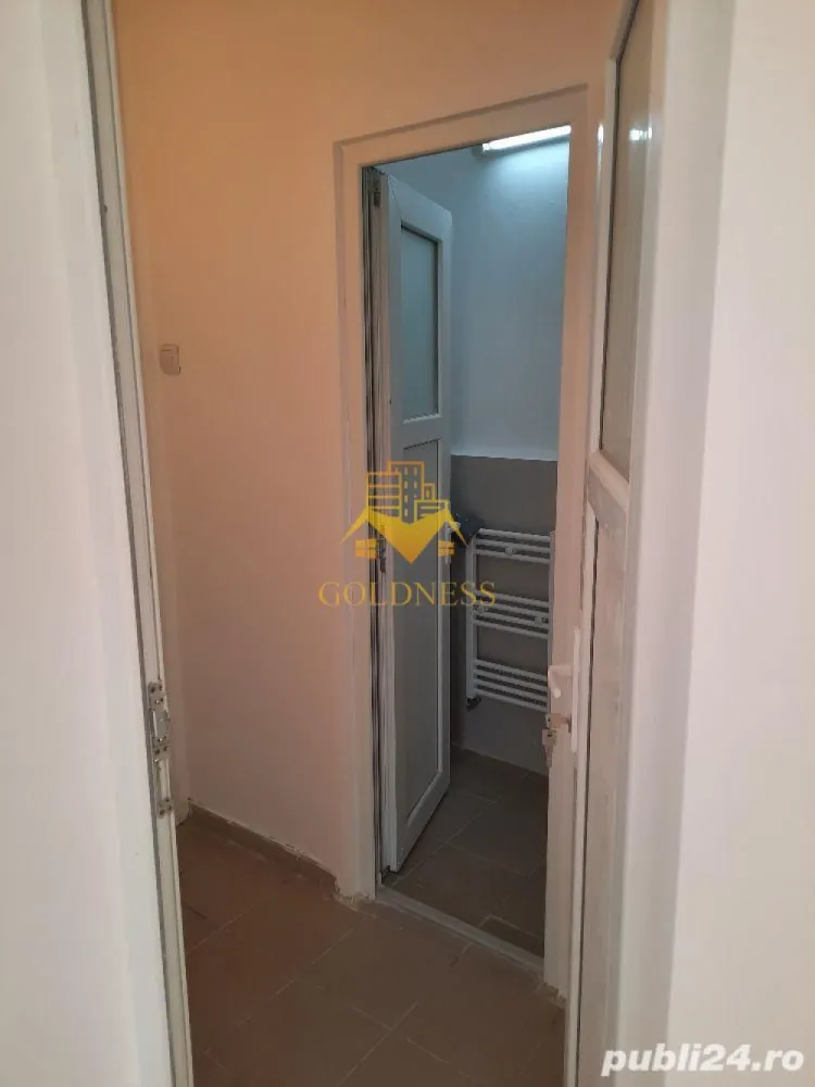 Spatiu comercial/ Birouri, Gheorgheni, Zona Albac, - GOLDNESS Imobiliare vă propune spre închiriere un spatiu comercial/ birou cu 1 camera complet mobilat și utilat, la parterul unei case, în Cartierul Gheorgheni, Zona Albac. Se află în apropierea stațiilor de transport în comun, magazine, restaurante, spații verzi, farmacii, etc. Apartamentul este compartimentat astfel: - camera open-space - baie cu wc, chiuveta, calorifer port prosop Imobilul este dotat cu centrală termica, aer conditionat cu functie de racire & incalzire. Dacă sunteți interesați de acest spatiu și doriți să îl vizionați, dar și pentru alte oferte nu ezitați să ne contactați telefonic sau prin e-mail. Vă stăm la dispoziție! Pentru intermediere se percepe un comision de 50% din prețul chiriei! }}