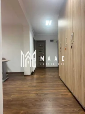 Logo MAAC IMOBILIARE logo