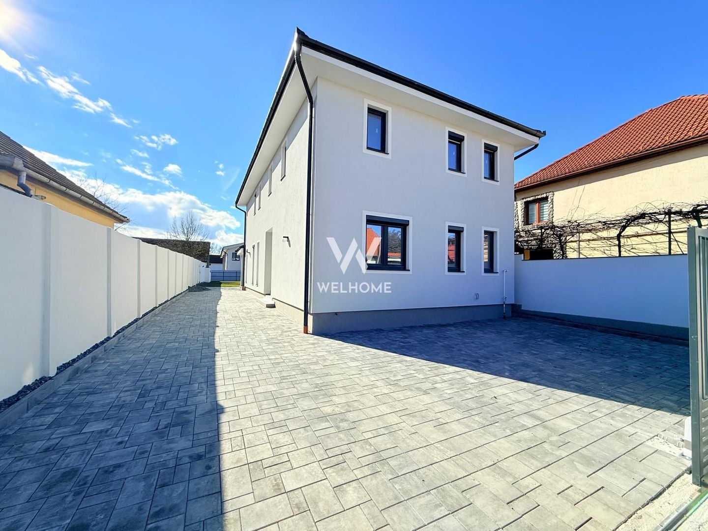 Casă individuală premium de vânzare în Șelimbăr – 650 mp teren