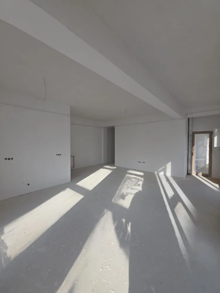 APARTAMENT 2 CAM- INTABULAT- SUPER ZONA