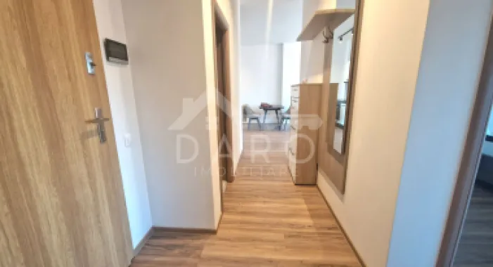 Apartament de inchiriat cu 3 camere , strada Papiu Ilarian