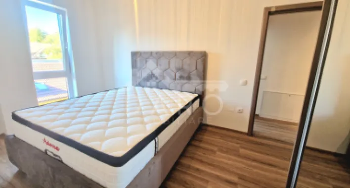 Apartament de inchiriat cu 3 camere , strada Papiu Ilarian